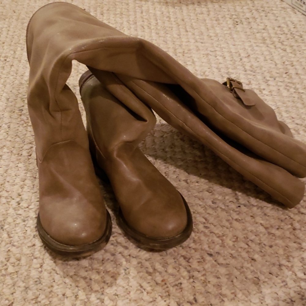 Over the knee boots